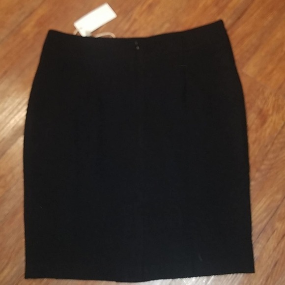 NWT BLVD skirt, medium, $60 - Picture 2 of 3